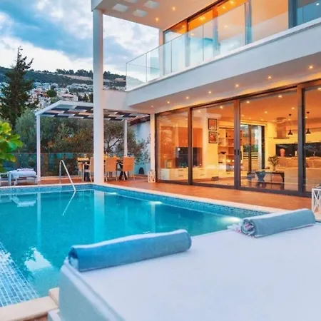 Casa vacanze 5 Bedroom Nr Sea, Heated Pool Games *